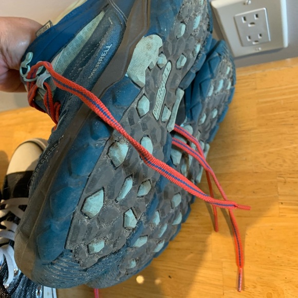 Merrell hiking boots - Picture 3 of 4